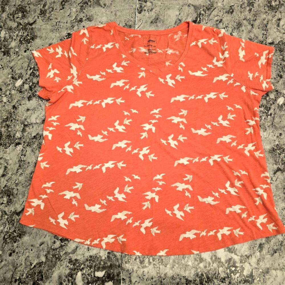 Sonoma Coral with White Birds The Everyday Tee T-Shirt 1x